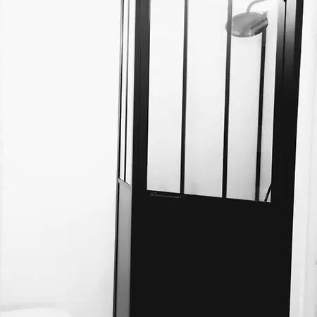 Le De Gustave Apartment